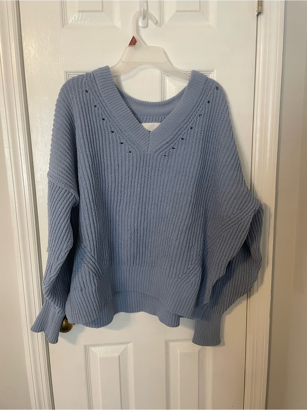 Aerie Oversized Pastel Blue Ribbed V-Neck Women's Sweater Sz Medium Chunky Knit